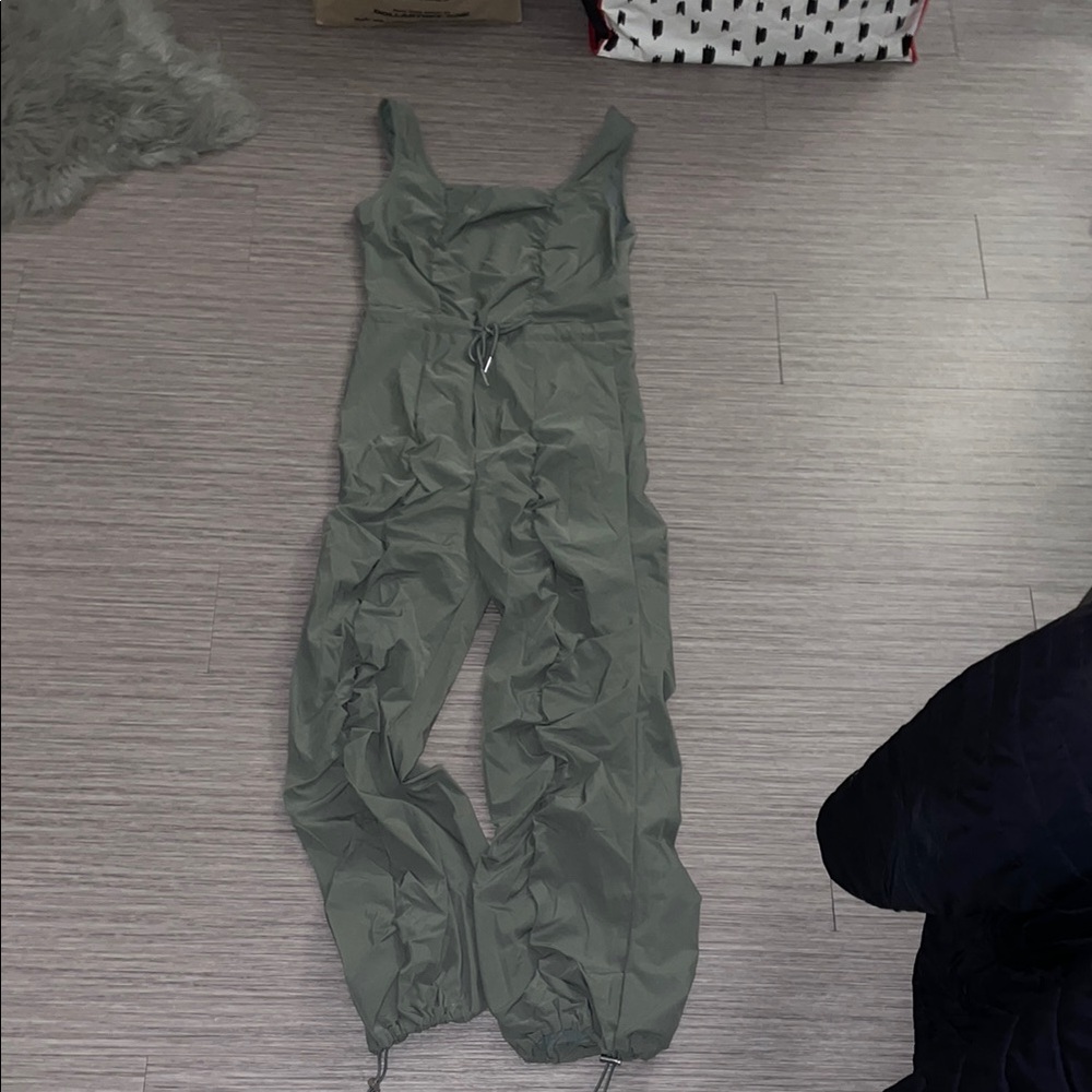 SHEIN Green Jumpsuit with Spaghetti Straps and Relaxed Fit
